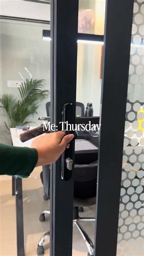 The struggle of explaining business hours #relatable #smallbusiness