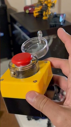 This Wireless PC start Button that looks like Emergency Button is cooler than you think.