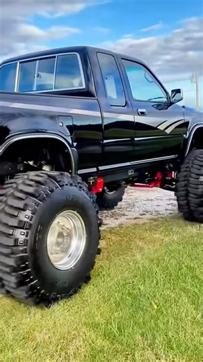 90’s Inspired Toyota Truck Build. | Lifted Trucks USA