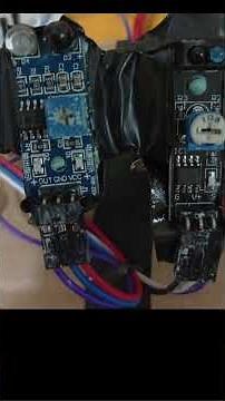 Cómo programar Arduino UNO para control y detección de sensores infrarrojos en seguidor de líneas