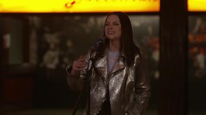 AMY MACDONALD PERFORMS STATUES AT THE BARROWLANDS