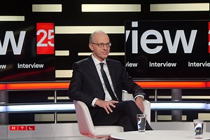 Annual New Year's interview with the Prime Minister : 'My goal is to improve how we do things', says Frieden