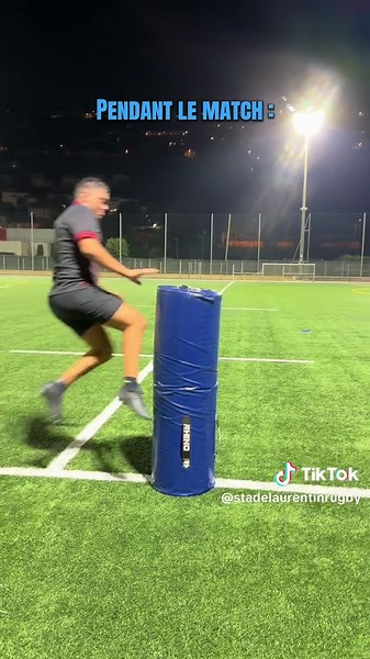 Plaquer en rugby : les explications du coach vs la réalité des acrobates 🤣