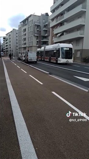 bus nouveau lyon tb12 tcl