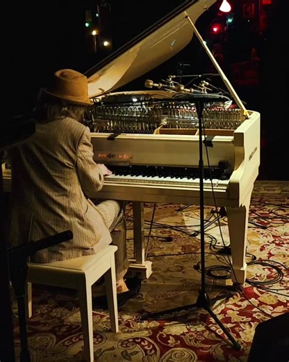 Largo on Instagram: "Jon Brion performs a beautiful instrumental "Trouble" from his 2001 album 'Meaningless' ...co-written by Jeff McGregor. Jon's shows are full of cover songs and surprise mash-ups, but we love it best when he plays from his own songbook ⚡️⚡️ He returns Friday February 6... #JonBrion #Trouble #Meaningless #largolosangeles #largomusic"