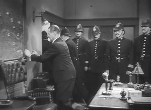 Abbott and Costello Meet Dr. Jekyll and Mr. Hyde - Trailer (1953) | The Fabulous Fifties