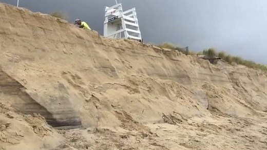 Can you believe how much the beach has eroded near Jennette's Pier on Nags Head? This video shows the drastic effects of erosion on the area. (📹: Village Realty OBX) Read more: http://via.wtkr.com/CDlsk | WTKR News 3