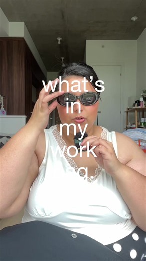 here’s what’s inside my work bag! #whatsinmybag | What's In My Bag