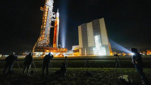 NASA's Artemis II SLS rocket rolls out to KSC pad ahead of moon mission