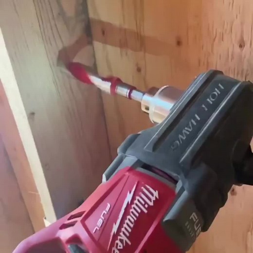 Diablo’s Auger Bit range is built to deliver unparalleled performance and durability in nail-embedded wood. Its self-feeding Dura-Tip™ pulls the bit, while the dual cutting edge provides an effortless, smooth drilling experience. Via Illuminate Electric, LLC