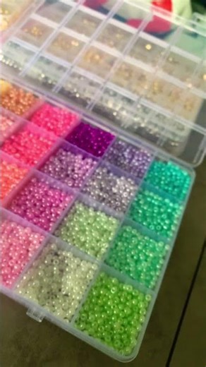 Yall i do braslets if u want a braslet tut tellll me xx