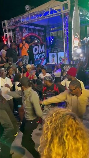 Ding Dong - RAVERS ONE UP 🔥 The CRAZIEST Dance Moves You’ll See 😱💃