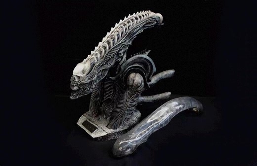 Takayuki Takeya Alien Bust | 1/3 Scale Hand-painted Sci-fi Statue White Model - Etsy