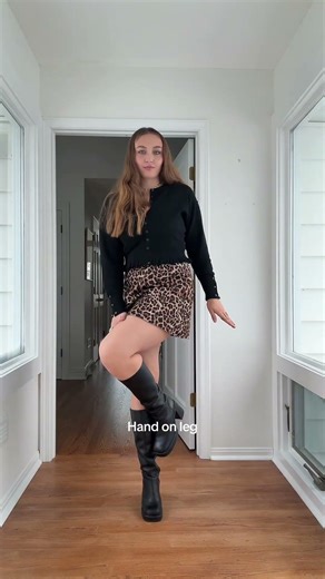 Improving your poses one pose at a time #howtopose #posingtips