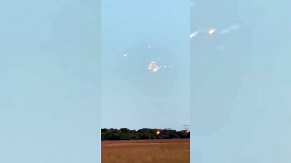 SpaceX Starship explodes in test flight, sending flaming debris soaring across sky