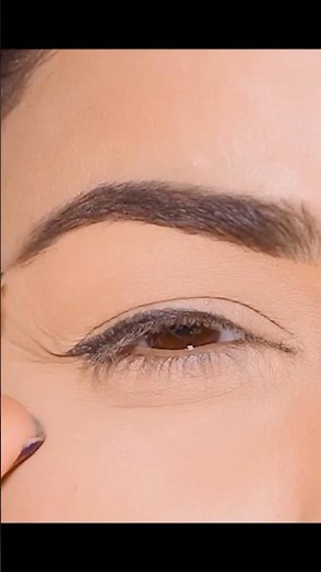 How & Why to use this HOODED Eye Makeup Technique!