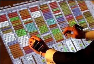 ECC Mashup Touchscreen Hacked With Wiimotes: Video Demo - SlashGear