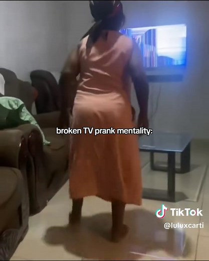 😭😭😭 #fyp #prank #sama28 #brokentvprank #fypシ゚ | pranks
