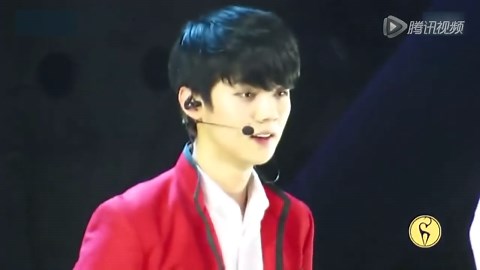 真相！EXO鹿晗最后舞台含泪告白歌迷