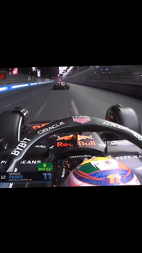 64K views · 2.2K reactions | Este doble adelantamiento de Checo ufff!!!﫡 #carofmotorf1 #fyp #lasvegas #F1 | Car of motor f1 | Facebook