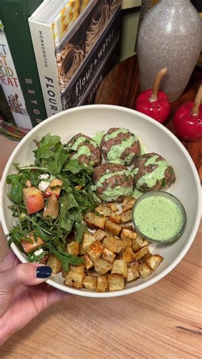 Taylor Chace on Instagram: "Herby turkey meatballs + sweet potatoes + side salad + spicy basil ranch for an easy balanced meal! Meatballs: 1 lb ground turkey 1 egg ¾ cup bread crumbs 1 shallot, diced 1 jalapeno, diced 2 tbsp fresh parsley, chopped 2 tbsp fresh dill, chopped 5 cloves garlic, minced 1 tsp salt ½ tsp pepper 1 tsp onion powder 1 tsp garlic powder Method: Add all ingredients to a bowl and mix until combined, but don’t over mix. Shape into 1 inch balls and place on a lined baking shee