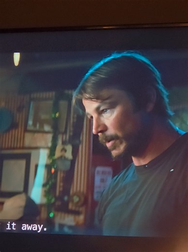 Josh Hartnett is Back in 'Below' on Netflix & He Looks Good!
