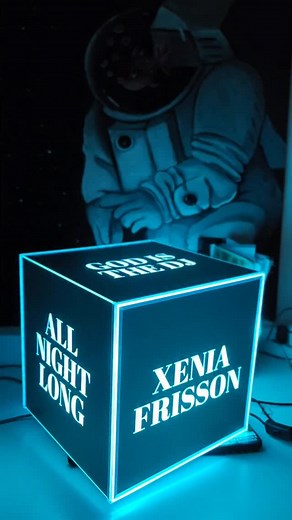 All night long | Xenia Frisson