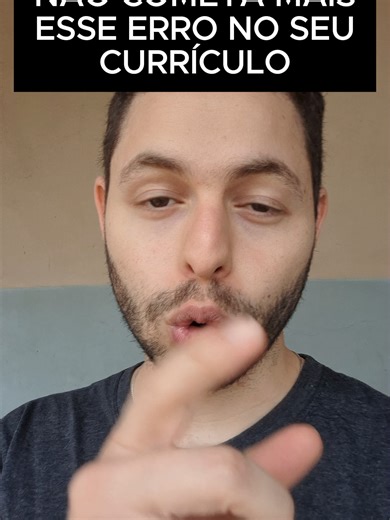 Você também acha que o ChatGPT e o Gemini são seus melhores amigos na hora de montar o currículo? 😱 Cuidado, você pode estar caindo em uma cilada! Ontem, na nossa primeira aula do curso gratuito, eu revelei por que usar IA de forma genérica para o seu currículo e LinkedIn é um ERRO que te afasta das entrevistas. 🚫 Se o seu material parece