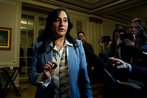 More than 2,000 Canadians seeking assistance to leave West Asia | Hanomansing Tonight