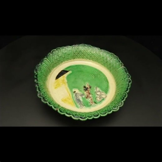 18th C. Mid. Edo era Gennai-yaki Sancai three colored Plate depicting a China ancient episode.