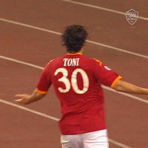 292K views · 4.2K reactions | #OnThisDay in 2010... Claudio Ranieri was in the dugout as we pulled out a vital win against Inter, courtesy of Luca Toni! 酪 ️ | Il 27 marzo di 9 anni fa l'indimenticabile vittoria dell'AS Roma di Claudio Ranieri sull'Inter all'Olimpico... ️ | AS Roma | Facebook