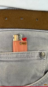 Chama no estilo e se prepare pra tirar seu BIC Maxi da cartola… ou melhor, do bolso! 🔥👖 #BICBrasil #BICMaxi #Chama | BIC Brasil