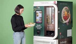 This $35K robot will make salad for you