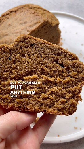 Jessica Holmes on Instagram: "Gingerbread Loaf ❤️ AKA Your favourite gingerbread cookie in cake form 😱 So soft and tender and full of gingerbread-y flavour. Cut into thick slices and serve with butter like me or top with white chocolate buttercream or cream cheese frosting 🤤 Recipe now on sweetestmenu.com, link in profile 👆🏻 #sweetestmenu . https://www.sweetestmenu.com/gingerbread-loaf/ #cake #gingerbread #christmasbaking #recipeideas"