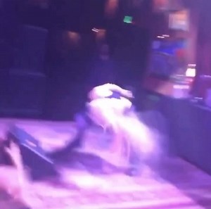 38K views · 1.4K reactions | Dreads will be flying at the El Rey in 4 days 落 #The17Tour | Zhavia | Facebook