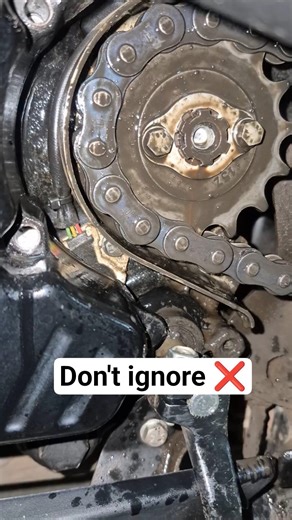 WD40 on Dirty Chain — Look at This 😳 #wd40bike #chaincleaning #chaincleaner #motul #chainlube