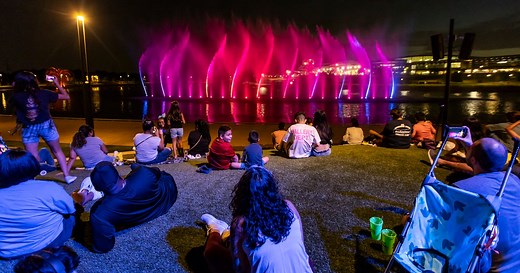 Grand Prairie’s Vegas-style water show at Epic Central draws 30,000 people weekly