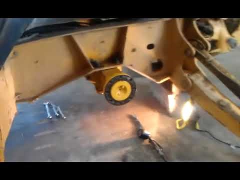 Repairing John Deere 310 backhoe