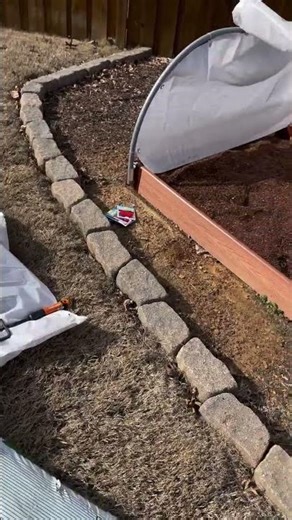 Utilizing the Grow IT™ Backyard Round Raised Bed Greenhouse with Cindy Bell
