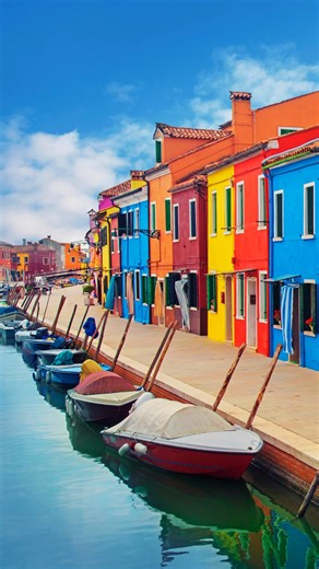 Not sure where to start with your Italy trip? Follow this 10-day itinerary to explore the best of Italy’s iconic cities and sights! Find out more > https://untolditaly.com/italy-itinerary-ideas/ #italyitinerary #itineraryideas #untolditaly | Untold Italy Travel