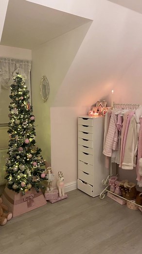 Pink Christmas Room Tour 2022 | Cozy Pinkmas Decorations
