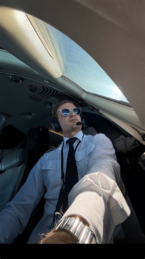 Pinch me please – this feels surreal! It’s only been a few days into my new flying chapter… fancy flying together? 🥹👨🏼‍✈️💭 🛩️ #pilotpatrick | PilotPatrick