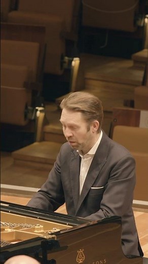 kicking off the week with a little bit of Mozart ✨ #shorts #piano #classicalmusic #concerto #mozart