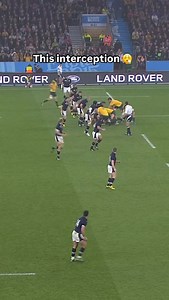 Drew Mitchell didn’t see Mark Bennett coming 🔥 #RWC2015 | Rugby World Cup