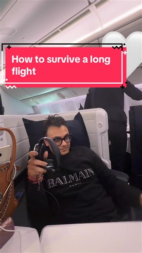 🤗 #travelaholic #airfrance #adayinmylife #fypシ #itsajoke #paris #travelhumor #airplane #businessclass #economy #airfrancebusinessclass Inspo : @Danicesin @Air France