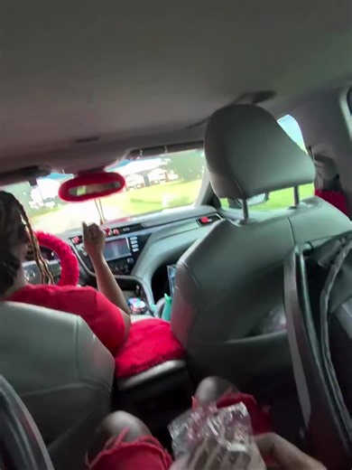 Hukum punny ☑️😂😂 (@hukumpunny)’s video of Hey Do You Want A Bite
