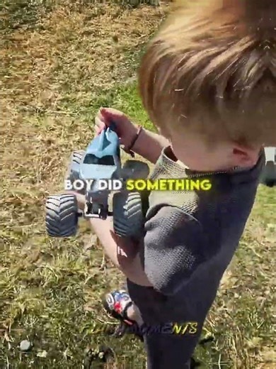 Mom Went To Visit Dad's Grave With Her Kids For The First Time 😭#shorts #trending