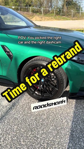 Dashcam Catches Car Flashing Incorrectly