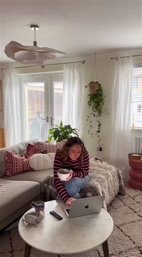 From waking up to coffee – a realistic morning routine