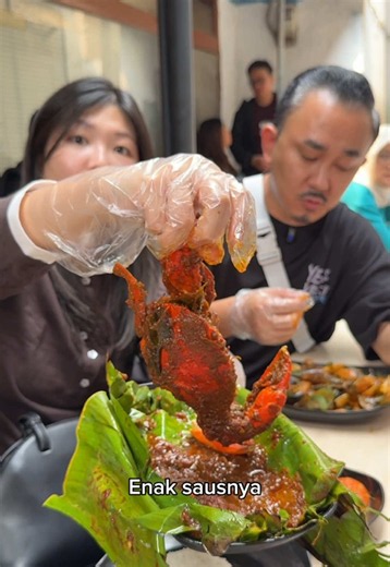 Seafood Tumpah Bandung: Cumi Saus Padang & Asap Kepiting di Noona Rosa